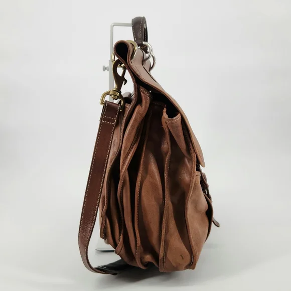 Classic Tan Leather Briefcase - Picture 4 of 16